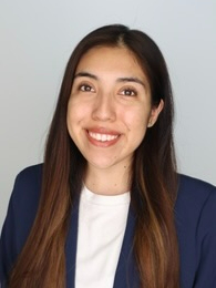 andrea headshot